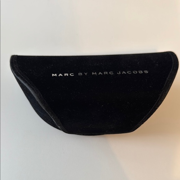 Marc By Marc Jacobs Accessories - Marc by Marc Jacobs Sunglasses Case
